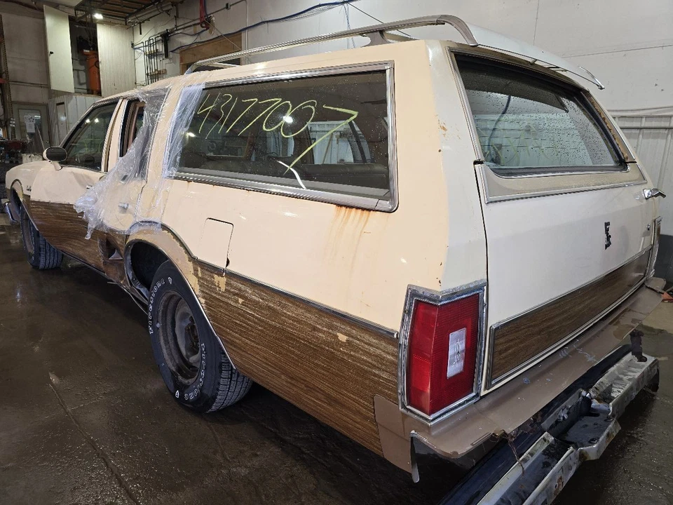 Front Bumper Fits 77-79 OLDSMOBILE 647871 Foto 4 de 4