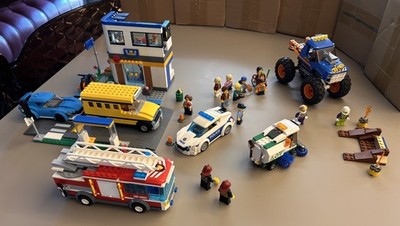lego set konvolut Monster School kg mit Minifiguren