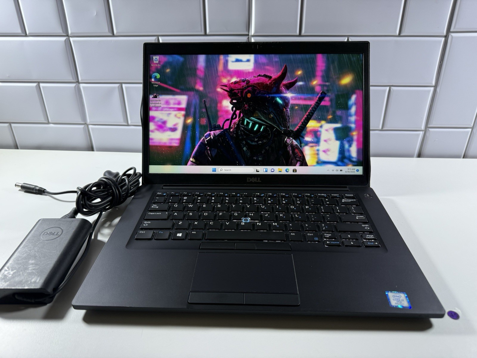dell latitude 7490, 14-Inch Laptop, with Intel Core i7-8650U, 256 GB SSD (Solid State Drive), Windows 11 Pro