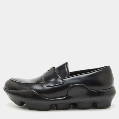 Mocassins Prada en cuir brossé noir taille 42,5 - Photo 1/4