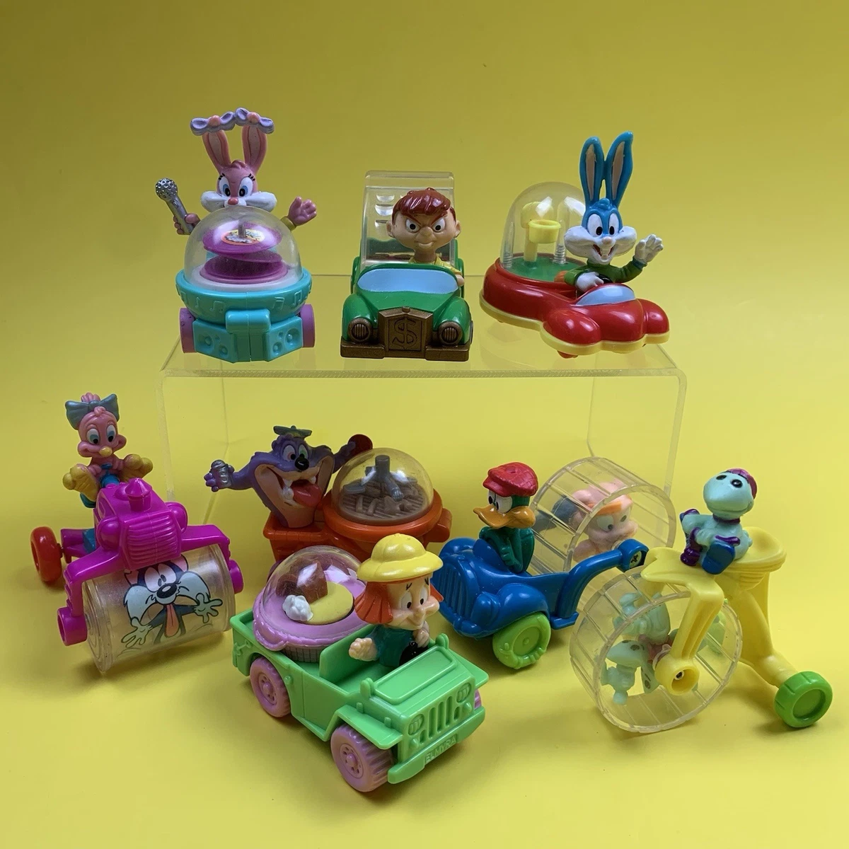 Looney Tunes Plastic Cartoon & TV Character Action Figures with Looney Tunes Plastic Cartoon & TV Character Action Figures with