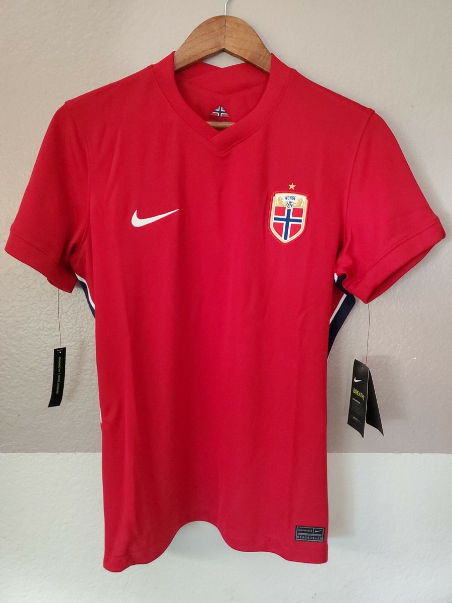 Nike Women's Soccer Football Norway 2020 Home Jersey Red