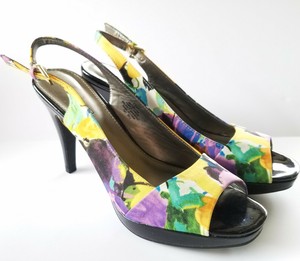 bandolino slingback heels