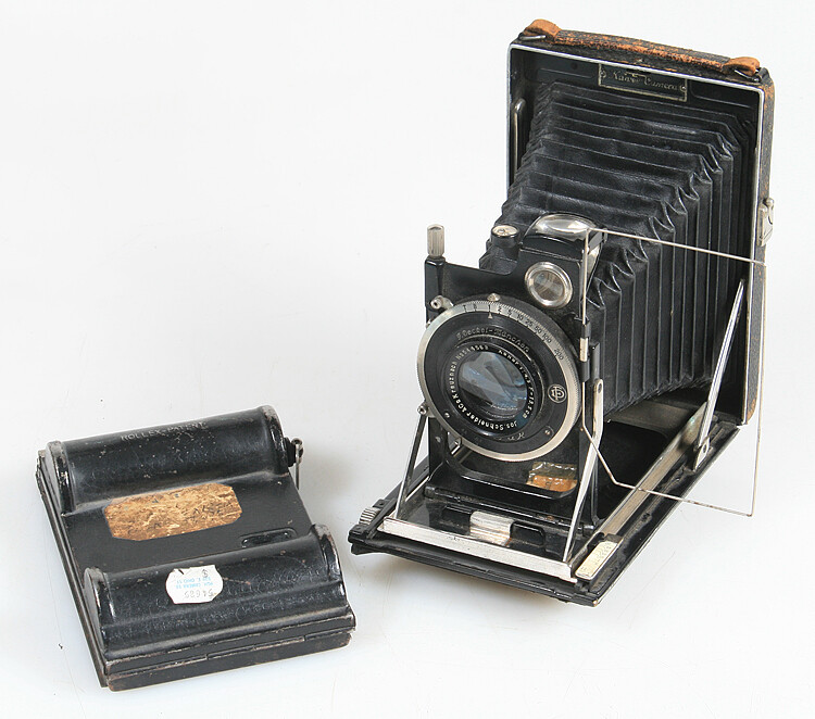 Karvee Folding Camera w/ 120 film back (3