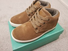 Clarks - Maxwell Lace-up Tan Brown Suede Kids Boots / Shoes (Size 30 E)