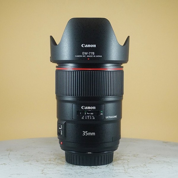 Canon EF 35 mm f/1.4L II USM. Nuevo, con embalaje y accesorios originales.