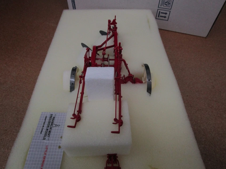 McCormick Deering Little Genius Plow FRANKLIN MINT 1/12 2 bottom box diecast Z - Image 3 of 4