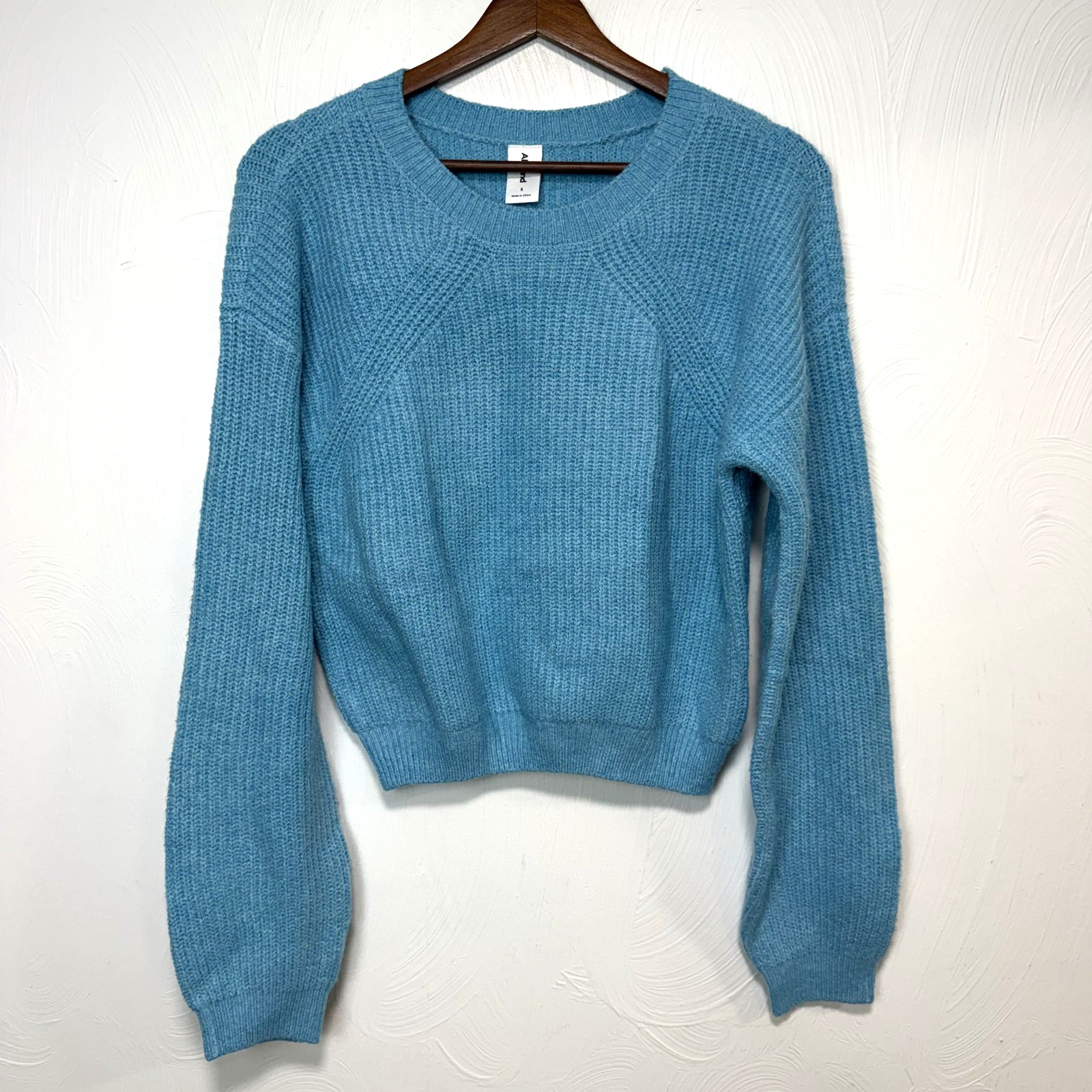 NWT Abound Women's Turquoise Blue Knit Long Sleeve Pullover Sweater Size Small