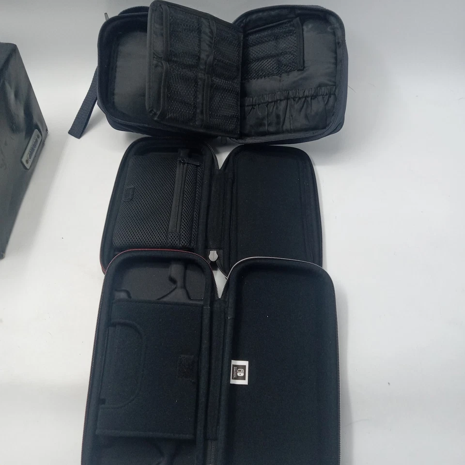Nintendo Travel Bag Lot Gameboy Gamecube Mario 3DS Switch Wii DS Disc Cases - Image 4 of 4