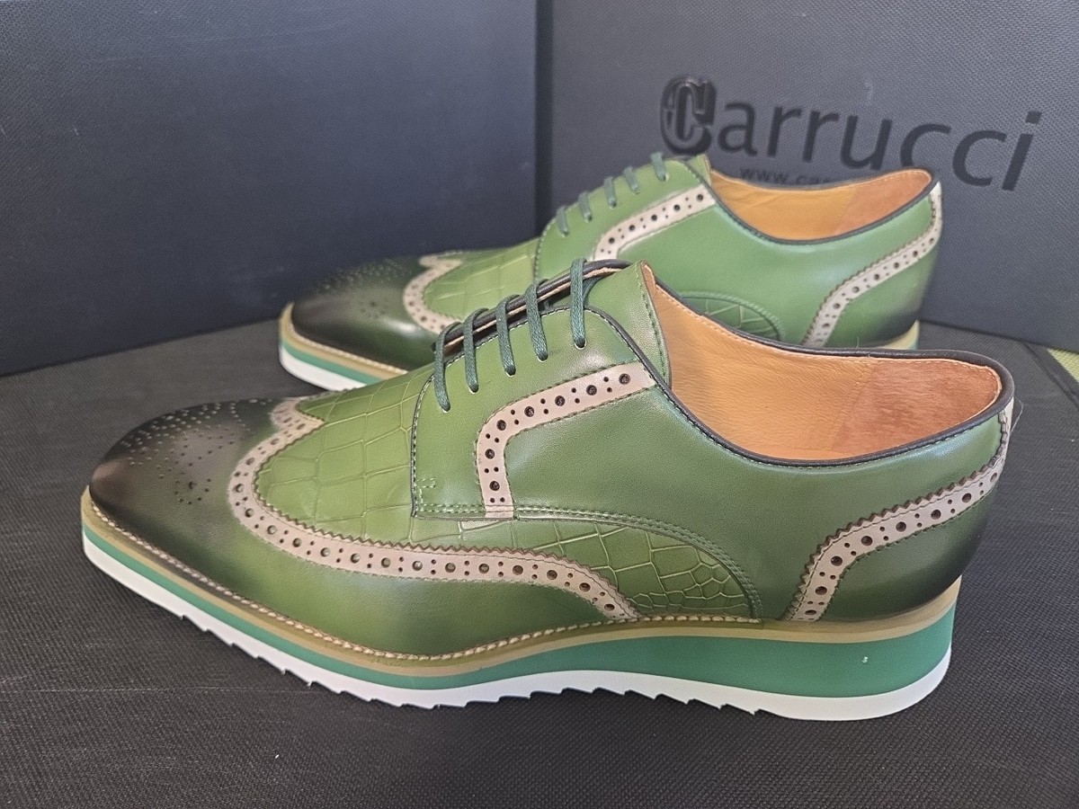 CARRUCCI Wing tip brogue two tone Green Men's dress shoes, Size 10.5