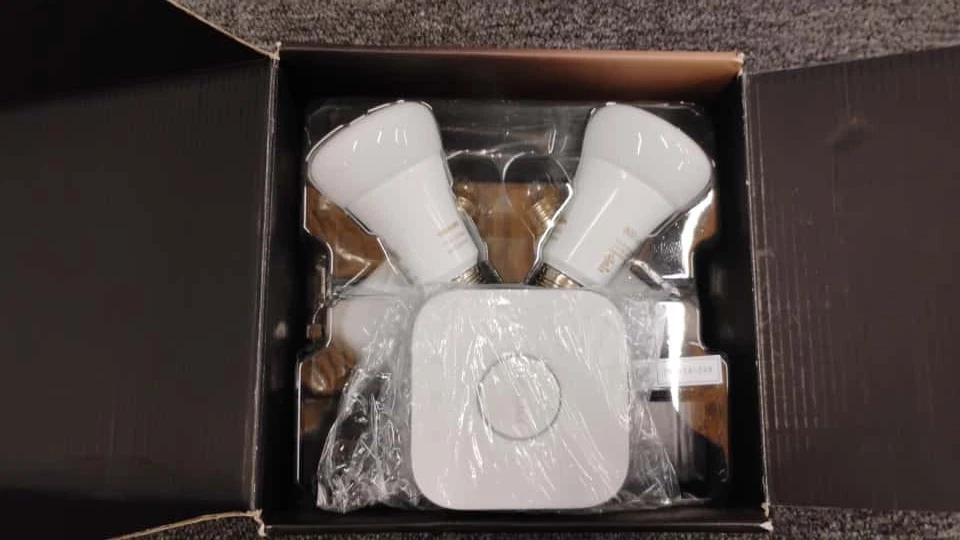 Philips - Hue White Ambiance A19 LED Starter Kit - Adjustable White - USED - E2 - Image 4 of 4