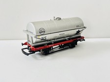 Hornby R6208C 20 Ton Tank Wagon 315 in ICI Methanol Livery