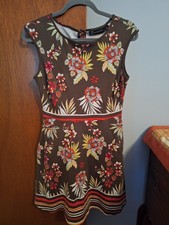 New York  Company Women's Sleeveless Olive W/ Floral Prints Dress Size S
