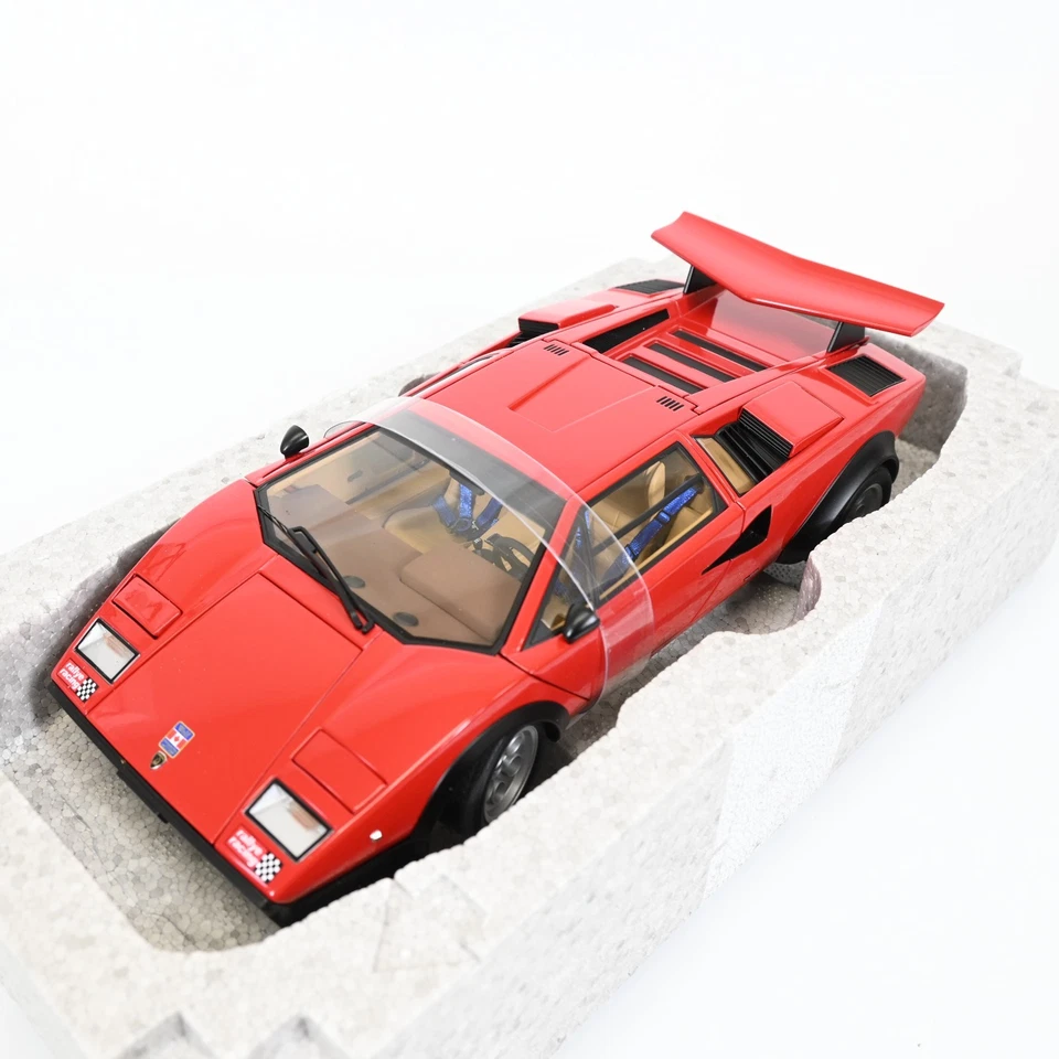 AUTOart 1/18 Lamborghini Countach Walter Wolf Edition Red Diecast Model Car - Image 4 of 4