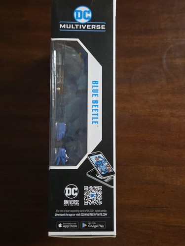 2023 McFarlane Gold Label - DC Classic - BLUE BEETLE Action Figure 7” New - Picture 2 of 7