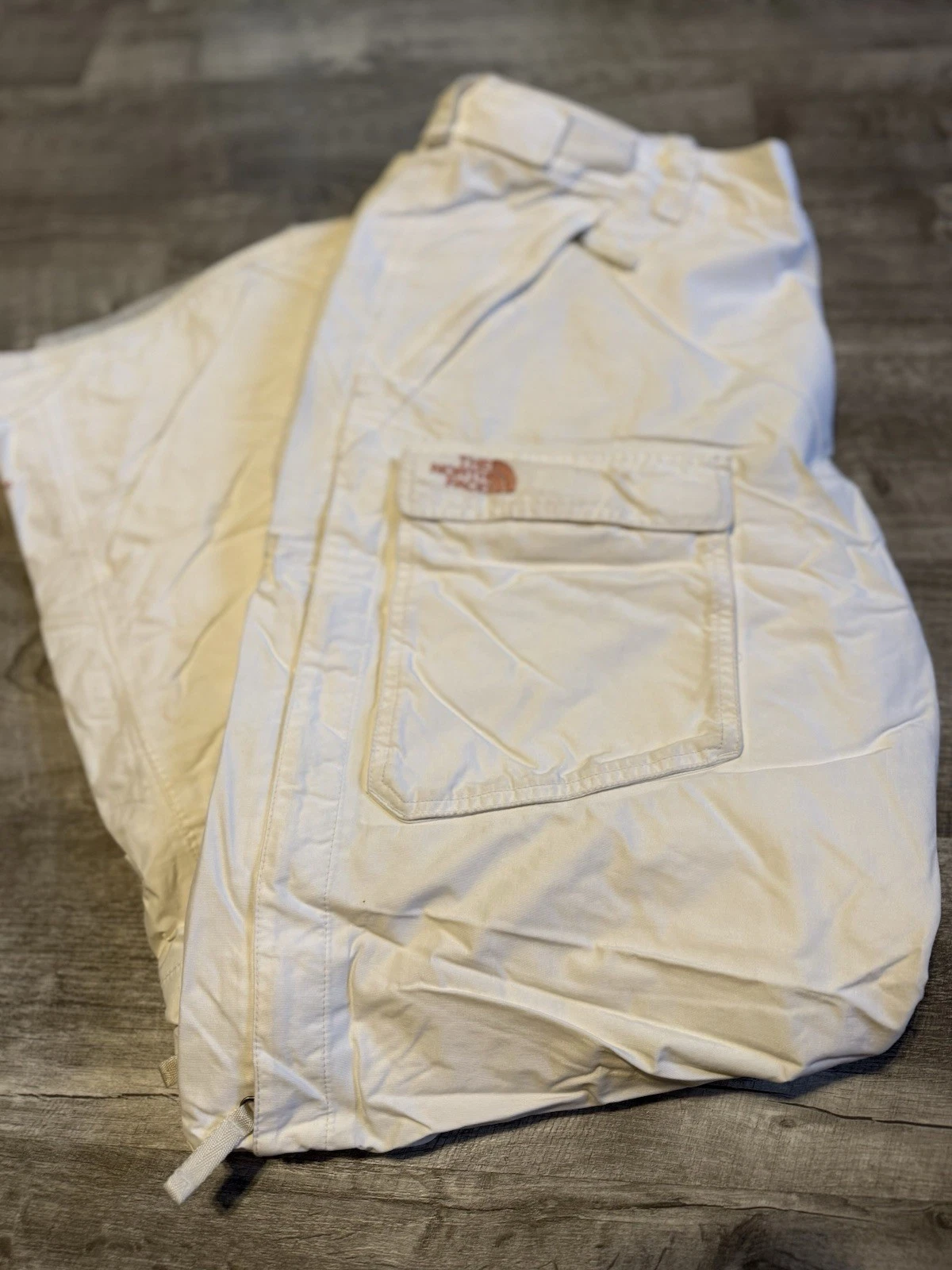 The North Face Women’s Snow Pants XL White Hyvent Ski Snowboard TNF
Opens in a new window or tab
