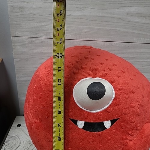 Ty Beanie Ballz Yo Gabba Gabba Muno Ball LARGE Pillow Red Stuffed RARE HTF 13" - Picture 2 of 4