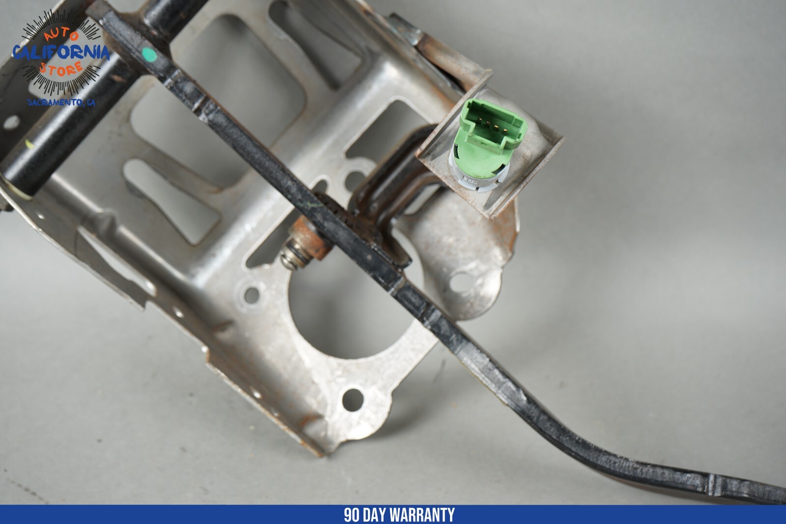 14-19 Maserati Ghibli Brake Pedal Assembly w/ sensor & bracket 06700053400 OEM