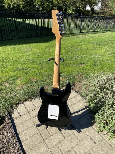 Vintage First Act ME301 Strat Style Black Electric Guitar FREE SHIPPING - Picture 9 of 14