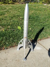 Upscale Luna Bug Model Rocket From Bad Boy Rocketry 19" tall, 1.64" Dia 29mm MM