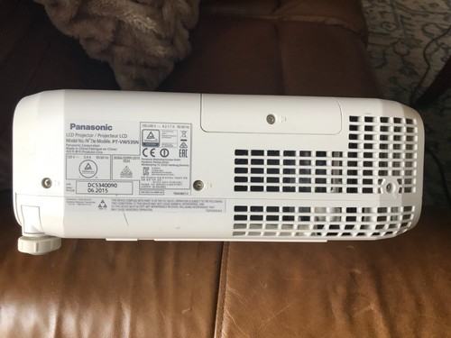 Panasonic Projector PT-VW535N. Please, read the details. - Picture 8 of 9