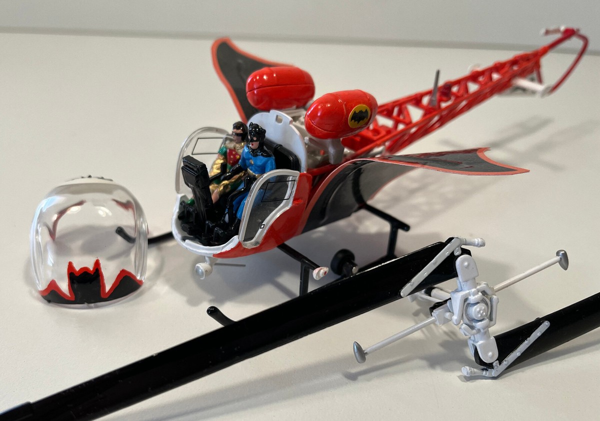 希少　corgi batcopter バットマン Corgi Batman Restoration: Unveiling the Legendary Batcopter