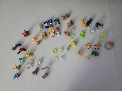 Kinder Joy Lot Of 36 Toys Vehicles, Animals, Dino, Easter, Etc./READ 