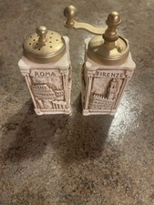 Vintage Italy Cities 2pc Set: Pepper Mill & S...