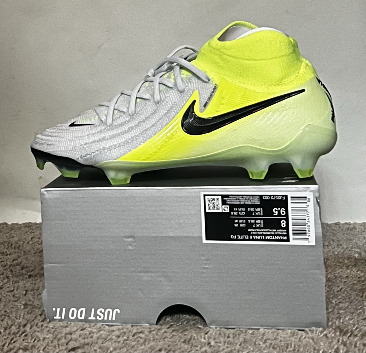 Size 8M- Nike Phantom Luna 2 Elite FG Volt Gray Soccer Cleats NBY 