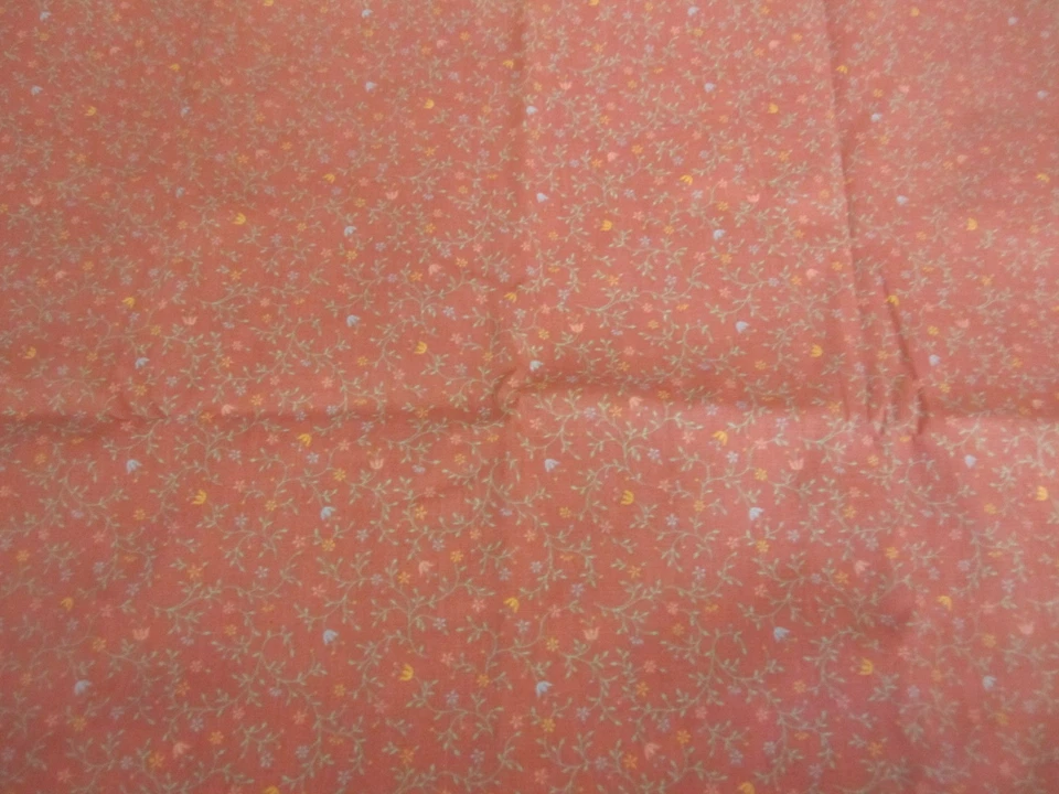 FABRIC Cotton Calico Small Floral on Pink 2yd 8" x 44 quilt craft - Image 4 of 4
