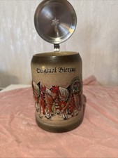 Steinkrug mit Zinndeckel