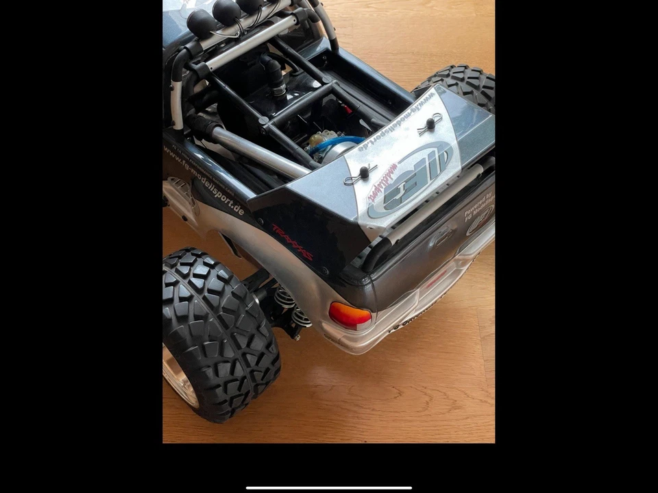 FG Stadium Truck Messe Ausstellungsstück Aufwendig Lackiert Ohne RTR Benzinmotor - Bild 2 von 4