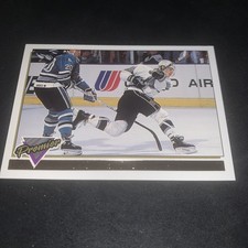 1993-94 Topps Premier - Luc Robitaille #180 Gold Premier