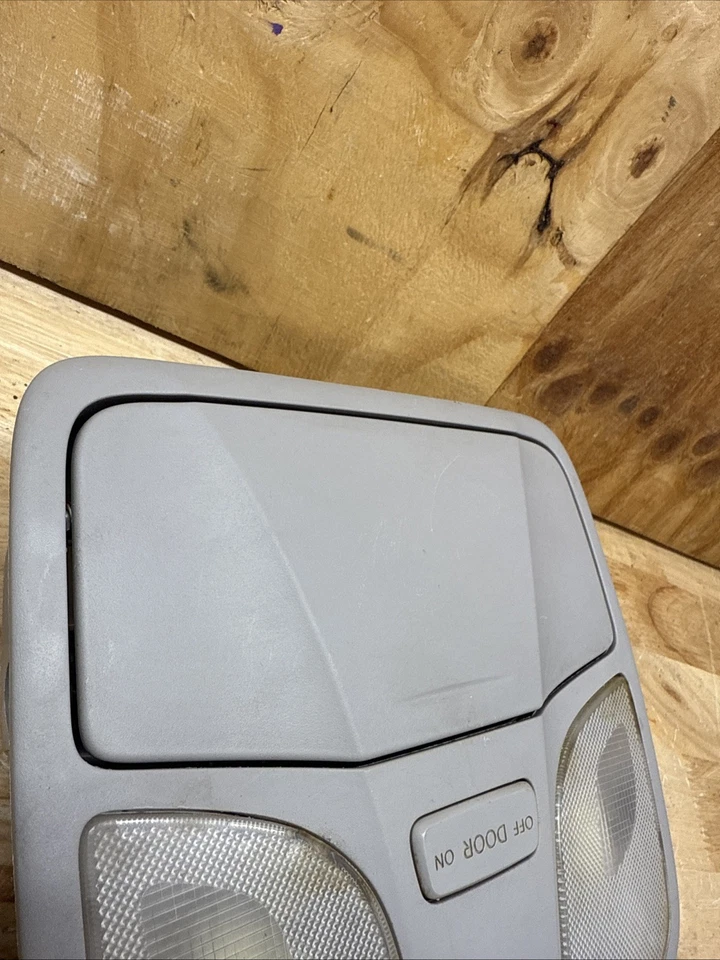 2011-2015 Hyundai Sonata Front Roof Overhead Console Dome Map Light GRAY #92800 - Изображение 3 из 4