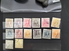 timbres Montenegro oblitérés avec trace de charnières.