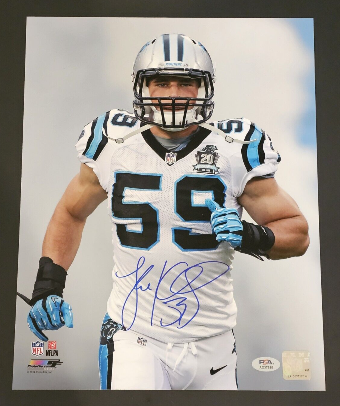 Luke Kuechly Autographed Signed Carolina Panthers 11x14 Photo--PSA 