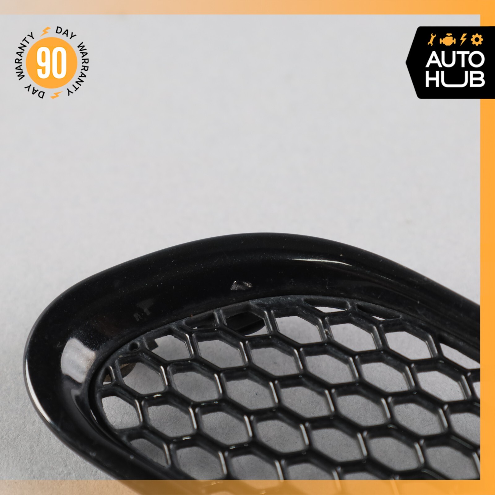 03-13 Maserati Quattroporte M139 Fender Grill Grille Vent Right Side OEM 68k