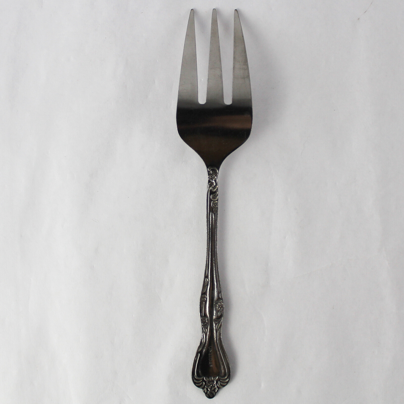 Oneida Stainless Steel Serving Fork With Floral Art Deco Patterns