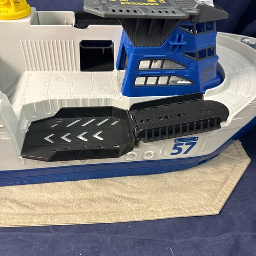 2013 Matchbox Mission Marine Rescue Shark Boat BFN57 Mattel Floats & Rolls Nice! - Picture 5 of 17