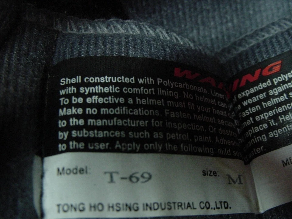 MEDIO CASCO DE MOTO THH T-69 PUNTO NEGRO MATE - TALLA HOMBRE MEDIANA Foto 4 de 4
