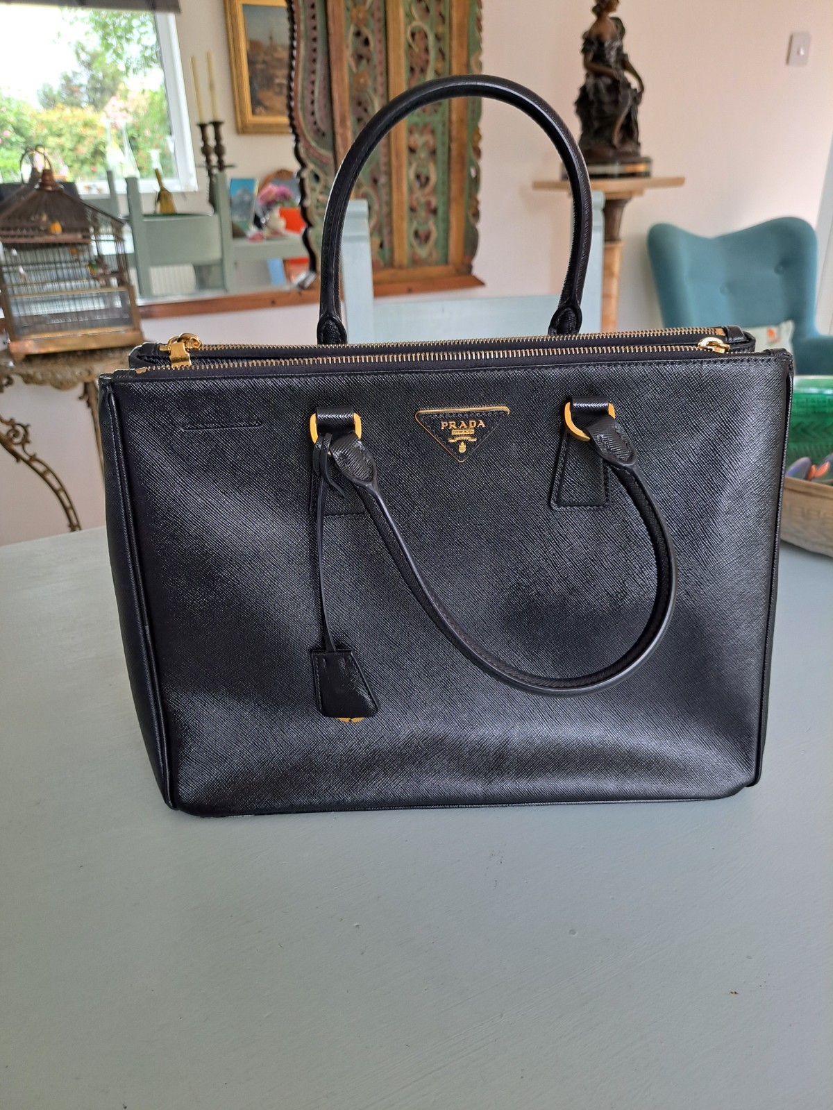 Large Prada Saffiano Lux Galleria tite bag