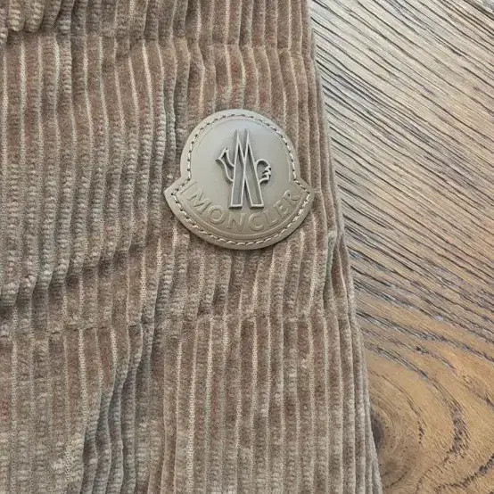 Moncler Store Purchase Jacket Size 5, Authentic, Excellent Condition thumbnail 5