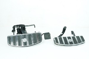 20 Harley Freewheeler Left Right Rider Floorboard Pass Foot Rest Willie G Skull