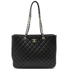 CHANEL Sac shopping Timeless en lambskin noir doré A91046 125836341