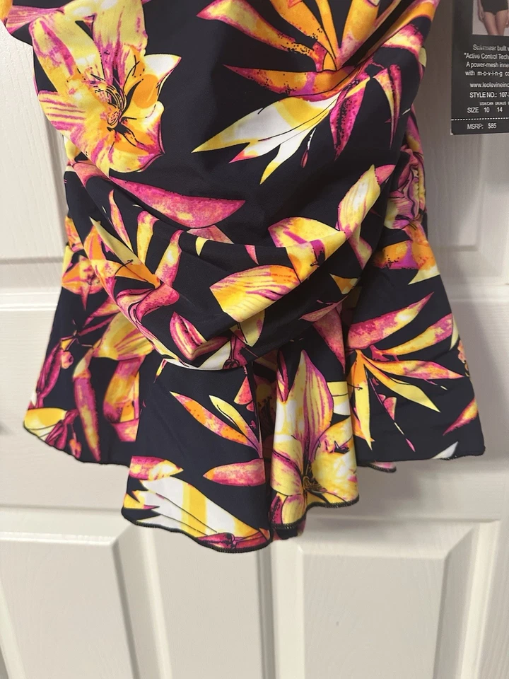 Nuevo con etiquetas Traje de baño floral negro tropical con forma de orilla talla 10 Foto 3 de 4