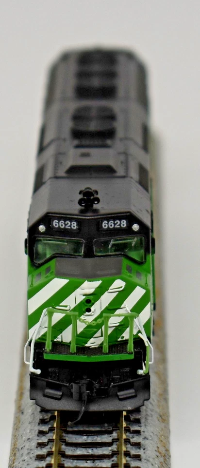 ATHEARN N GAUGE 1:160 #6628 BN BURLINGTON NORTHERN EMD F45 DIESEL DC 16817 LNIB - Image 2 of 4