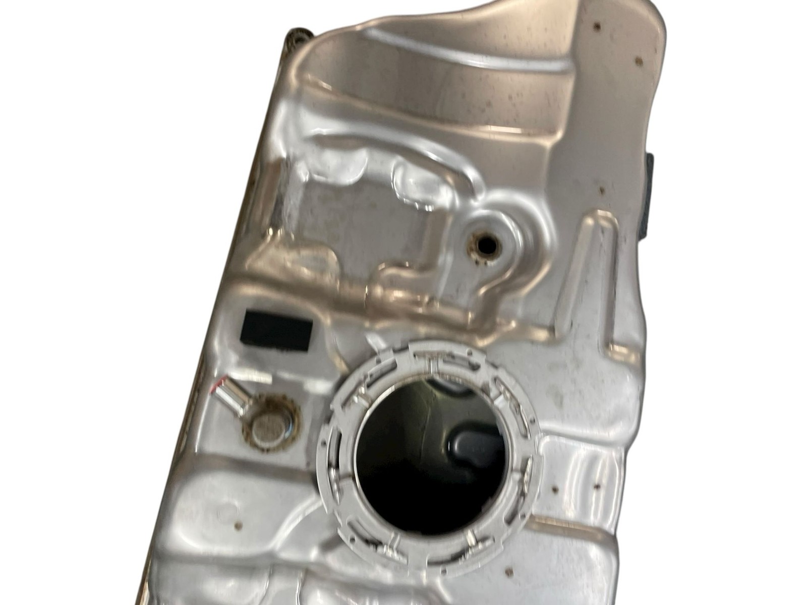 2014 2015 2016 2017 2018 2019 2020 BMW I8 FUEL GAS TANK RESERVOIR OEM