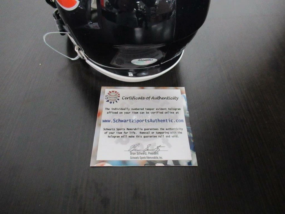 Minicasco automático firmado por Jordan Howard Bears Schwartz A0248283 Foto 3 de 3