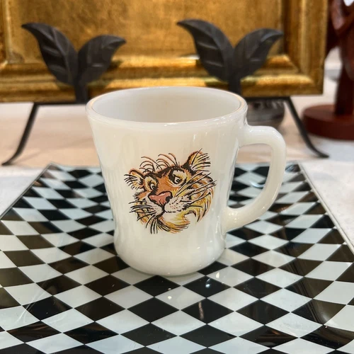 Vintage - Esso Exxon The Tiger Fire King Milk Glass Coffee Tea Mug Advertising