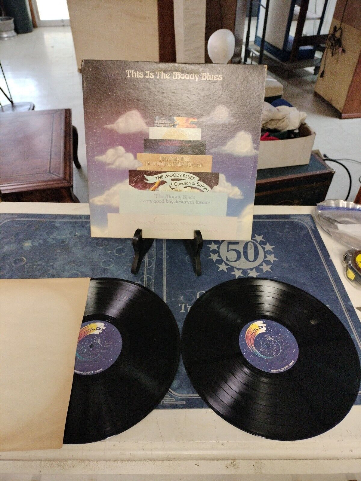 The Moody Blues "This Is The Moody Blues" 1974, 2xLP, 2THS12 Gatefold Tested VG+